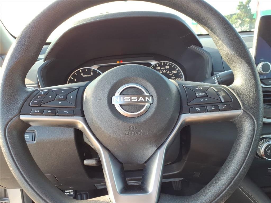 2023 Nissan Altima 2.5 SV photo 22
