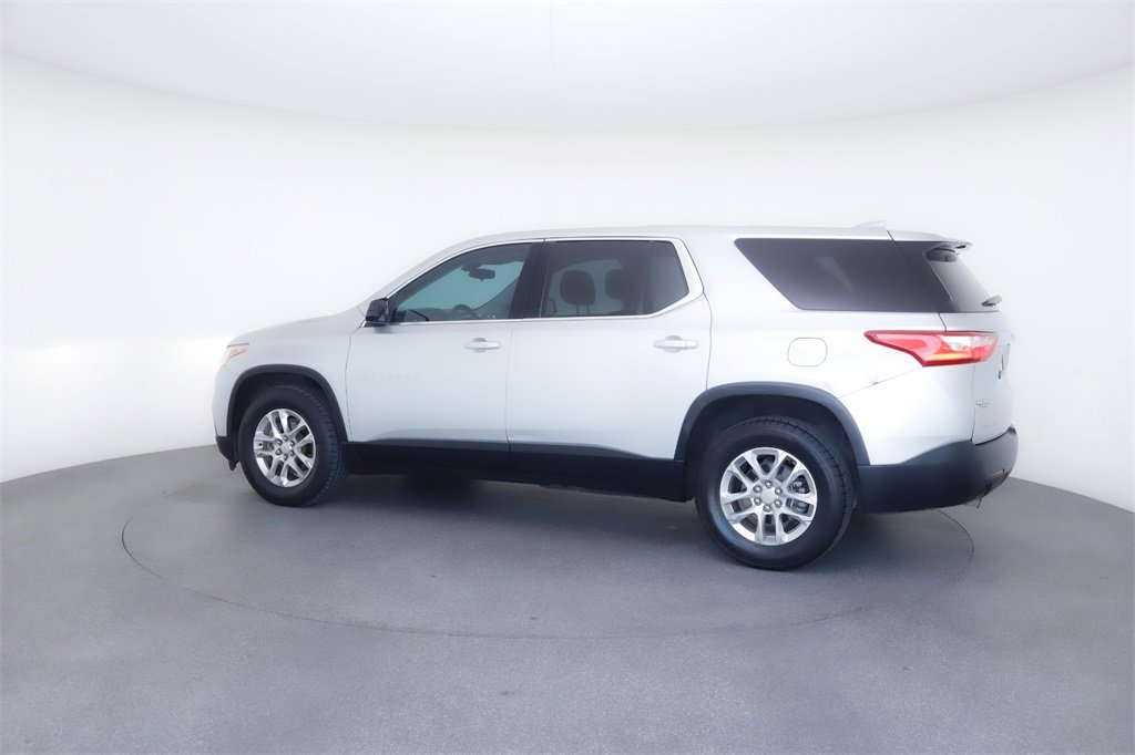 2019 Chevrolet Traverse LS photo 3