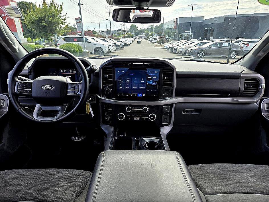2024 Ford F-150 XLT photo 9