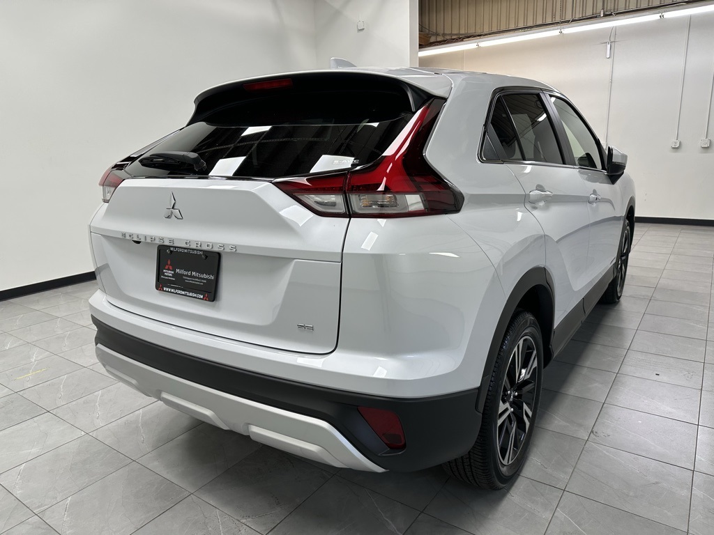 2025 Mitsubishi Eclipse Cross SE photo 4