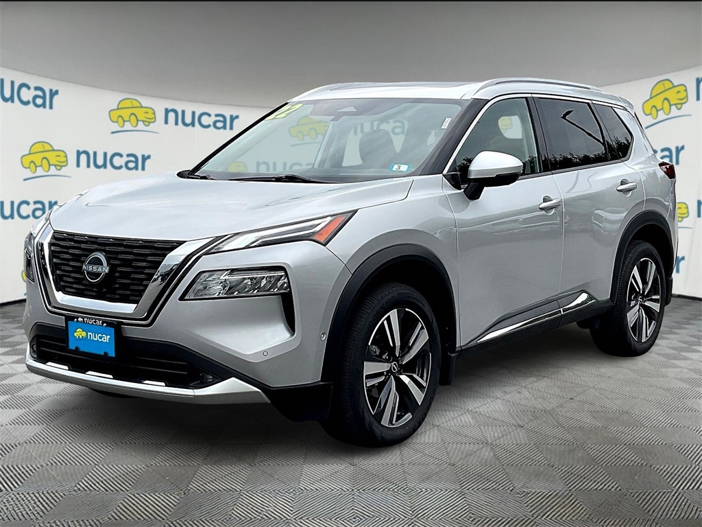 2022 Nissan Rogue Platinum photo 2