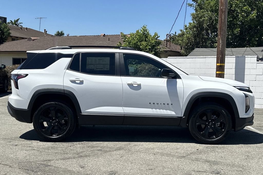 2026 Chevrolet Equinox LT photo 3