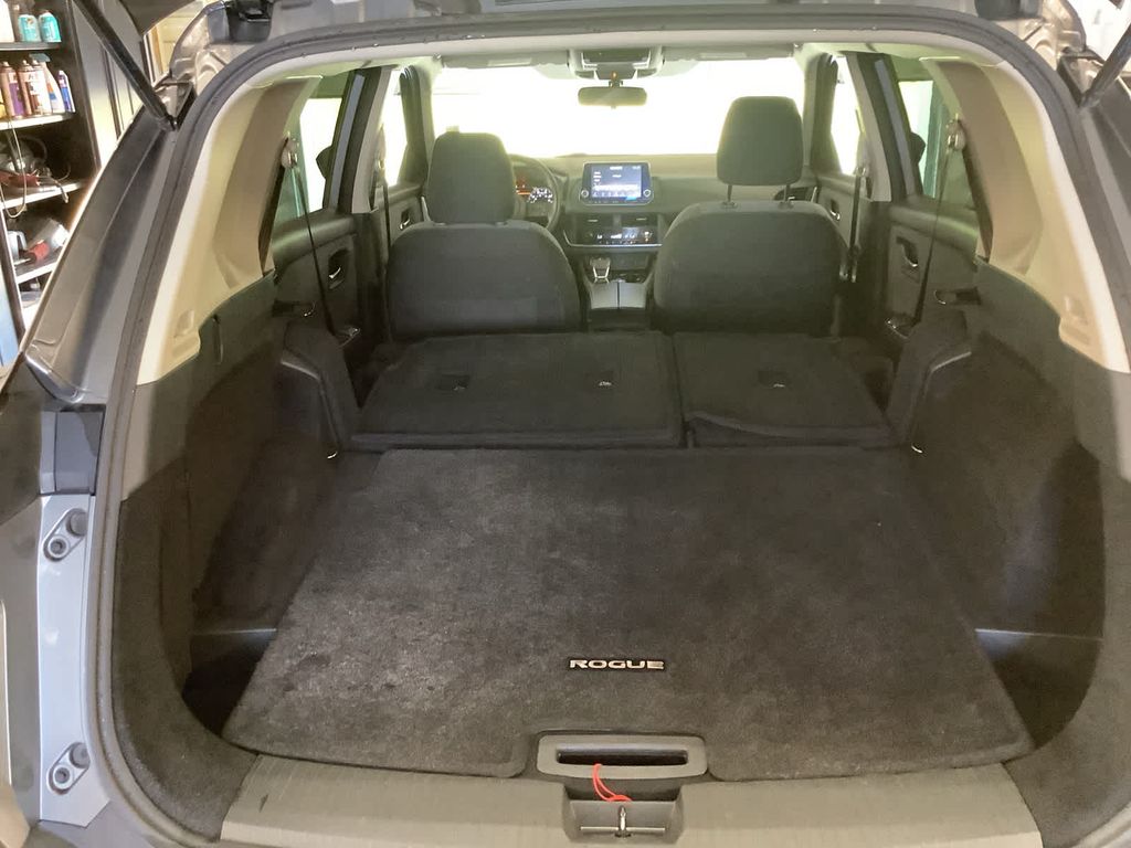 2023 Nissan Rogue SV photo 32