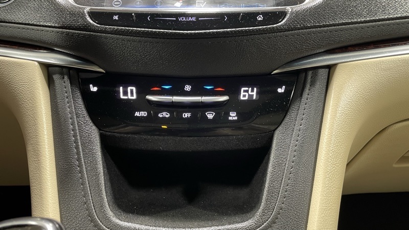 2019 Cadillac XT5 Luxury photo 32
