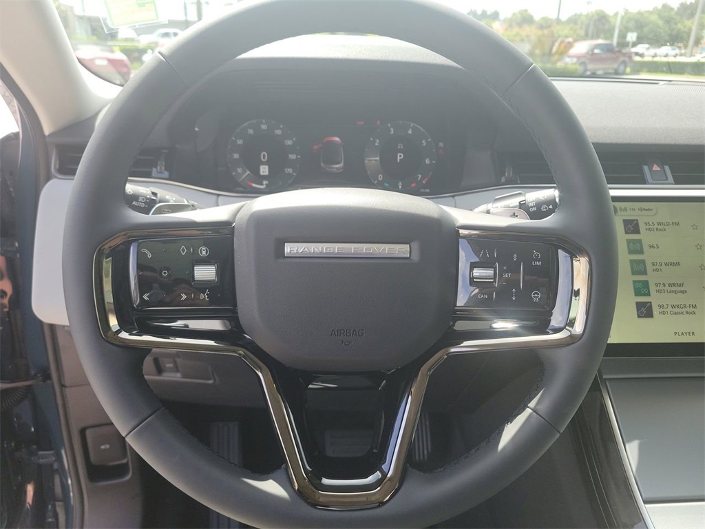 2025 Land Rover Range Rover Evoque S photo 3