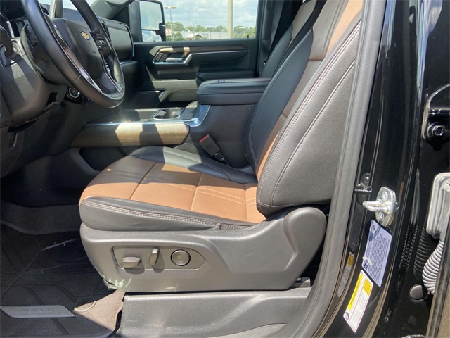 2024 Chevrolet Silverado 2500HD High Country photo 12