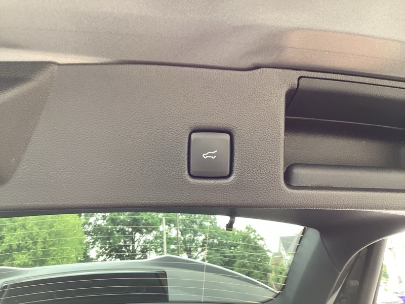 2025 Ford Escape Hybrid ST-Line Select photo 11
