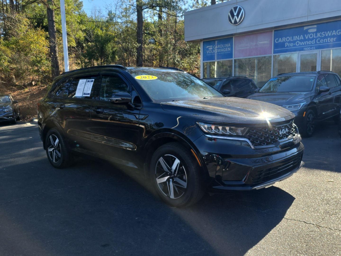 2023 Kia Sorento S's photo