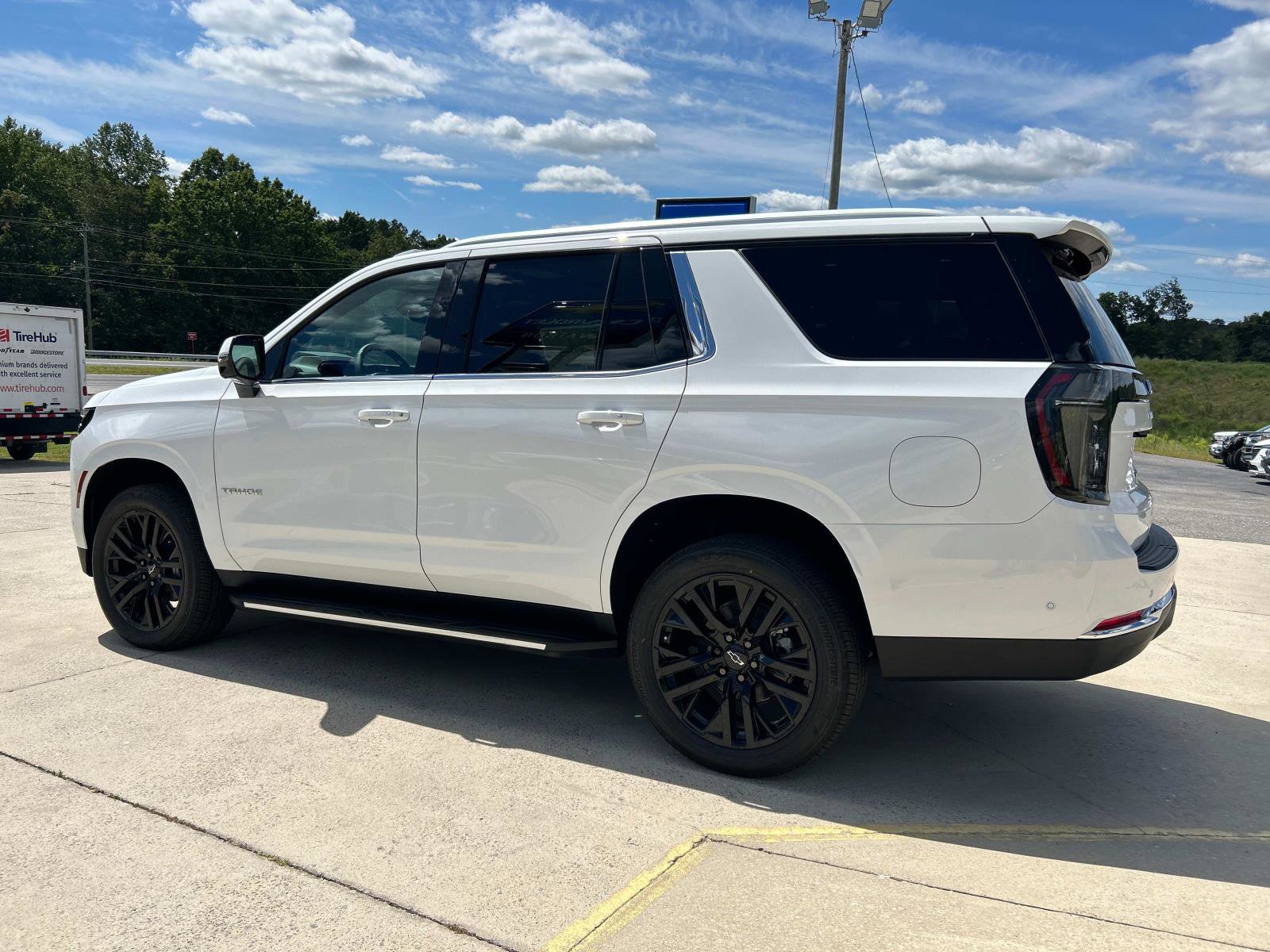 2025 Chevrolet Tahoe LT photo 6