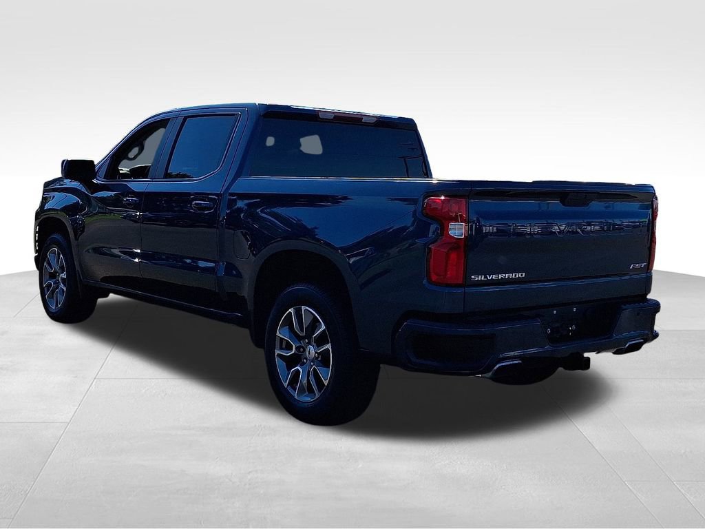 2022 Chevrolet Silverado RST photo 4