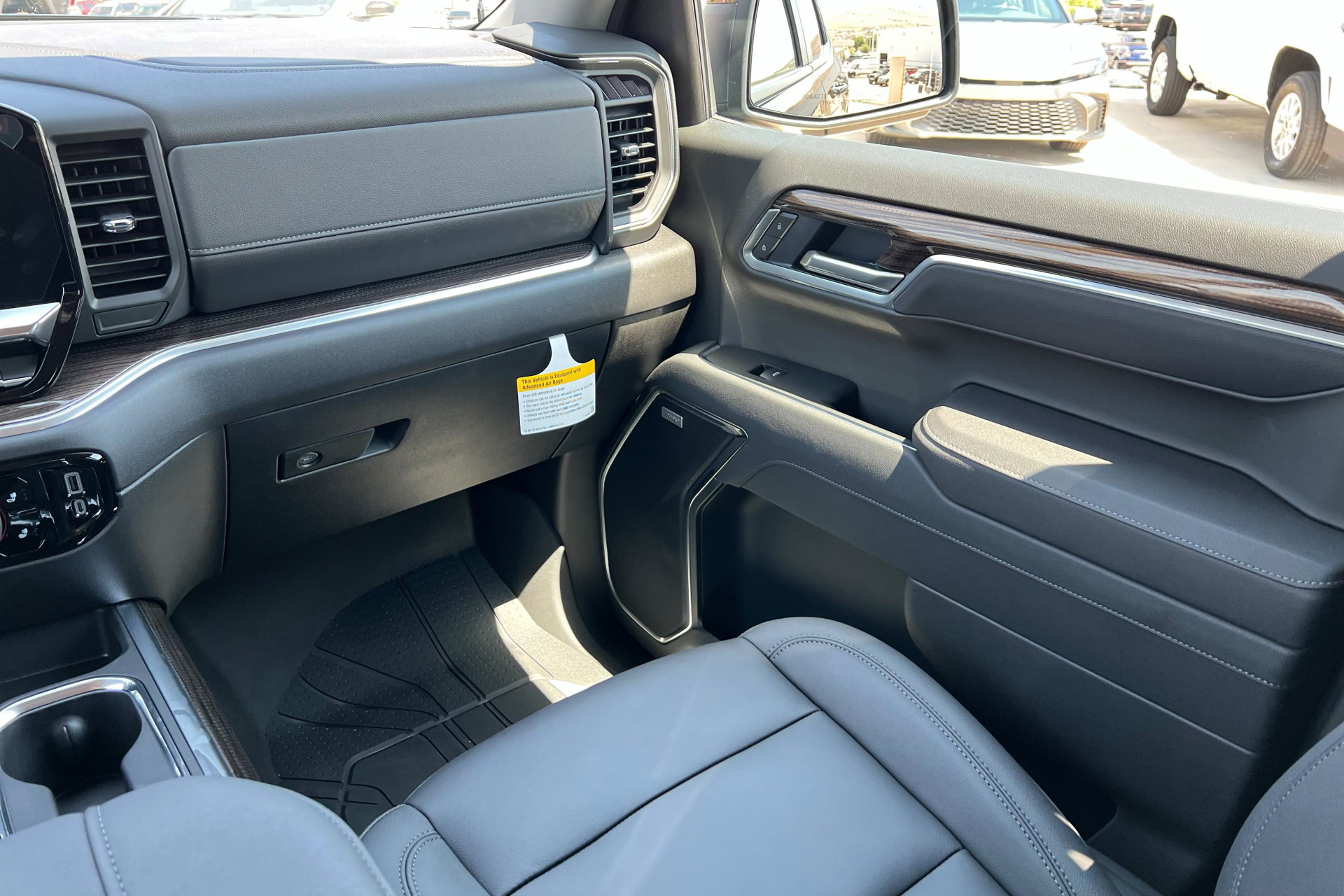 2026 Chevrolet Silverado 1500 RST photo 10