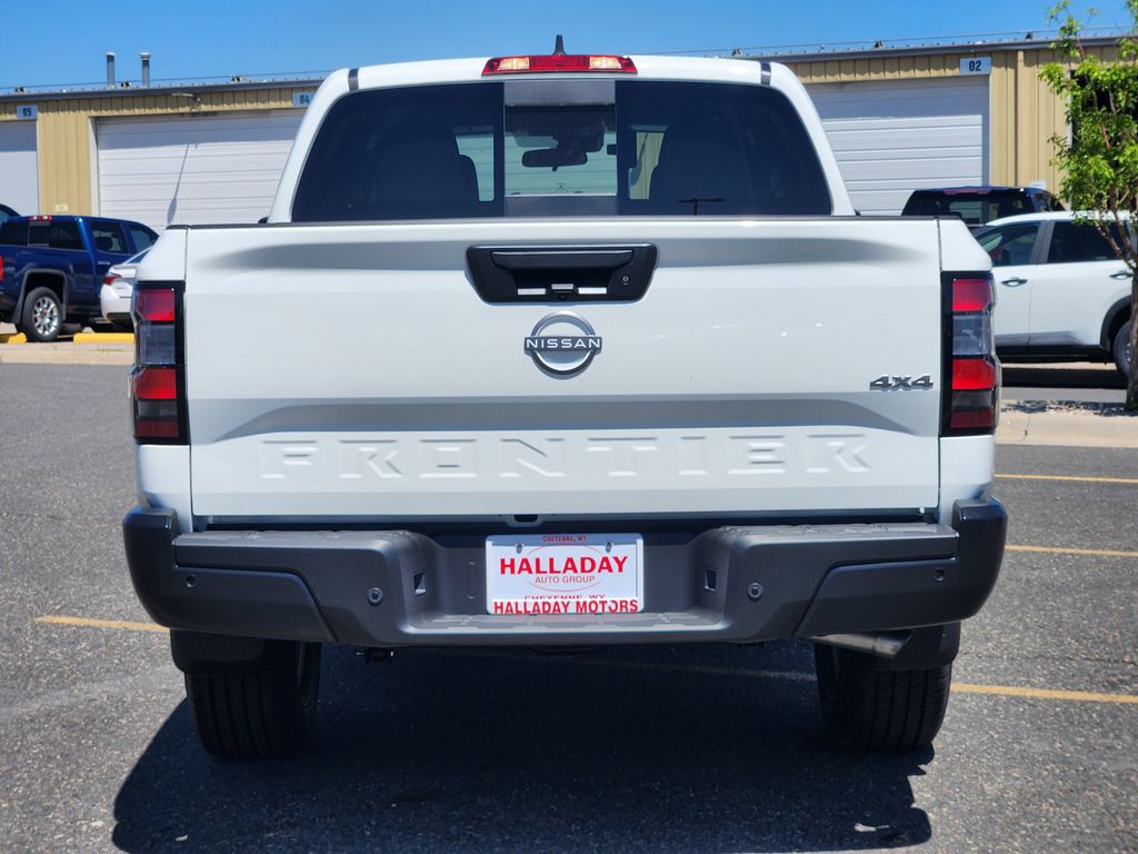 2025 Nissan Frontier Crew Cab S photo 4