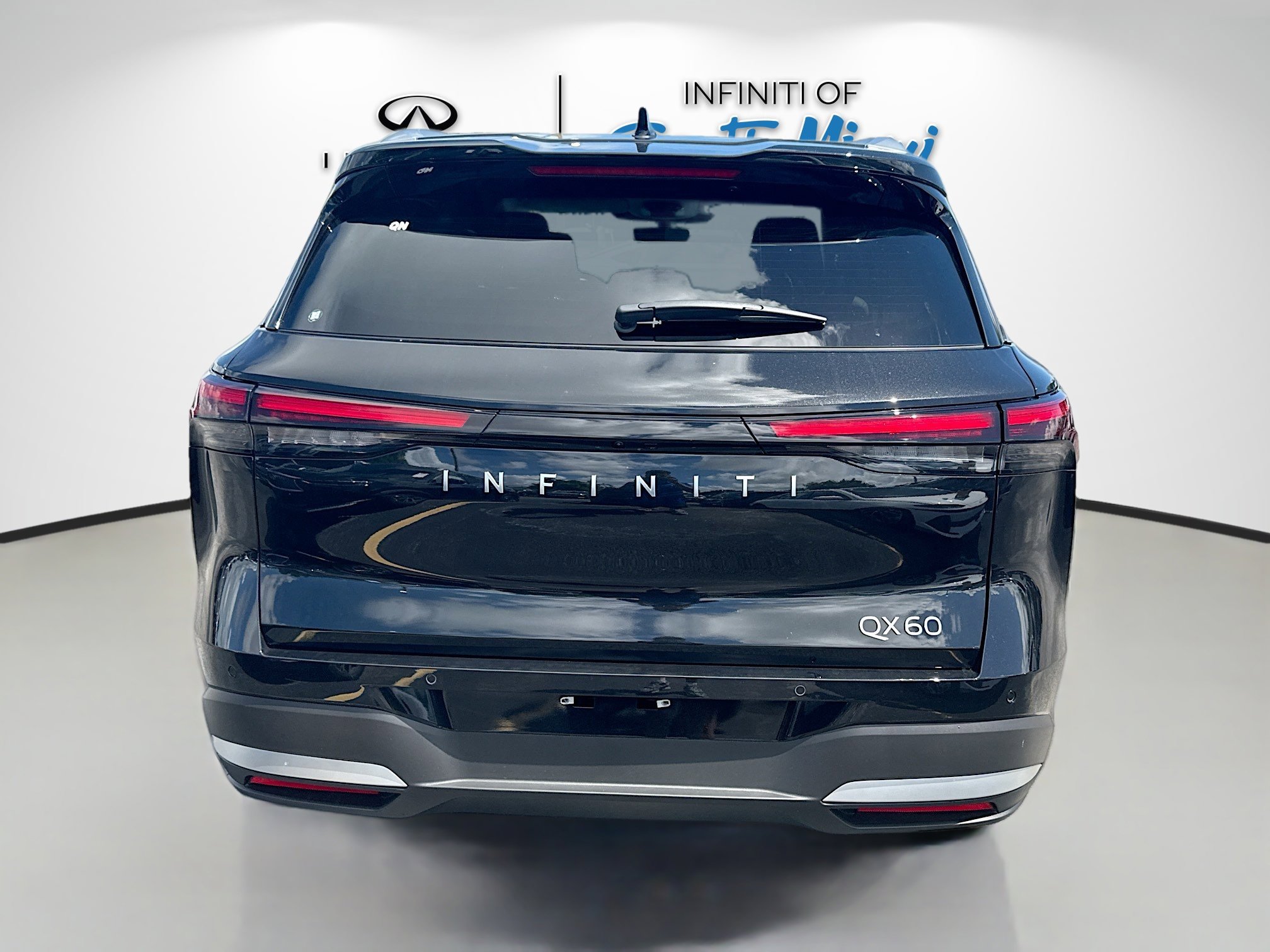 2026 Infiniti QX60 Luxe photo 4