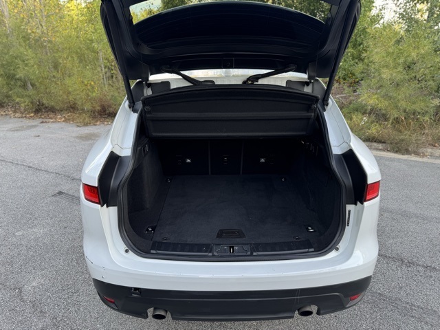2018 Jaguar F-PACE Premium photo 7