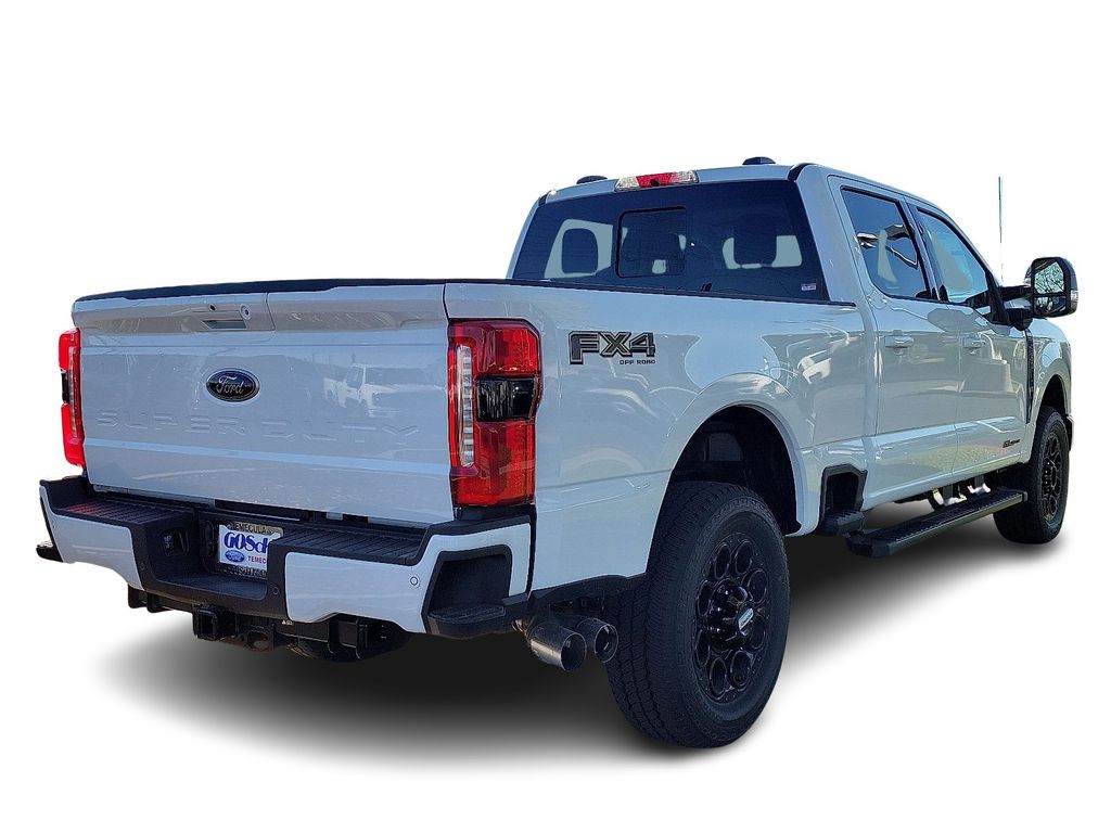 2025 Ford F-350 XLT photo 4