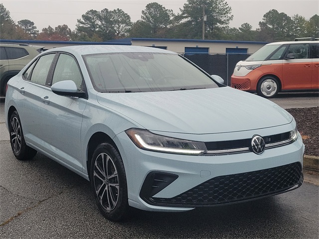 2026 Volkswagen Jetta 1.5T Sport photo 2