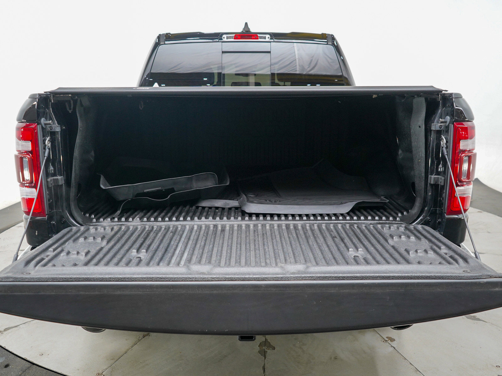 2019 Ram 1500 Laramie photo 15