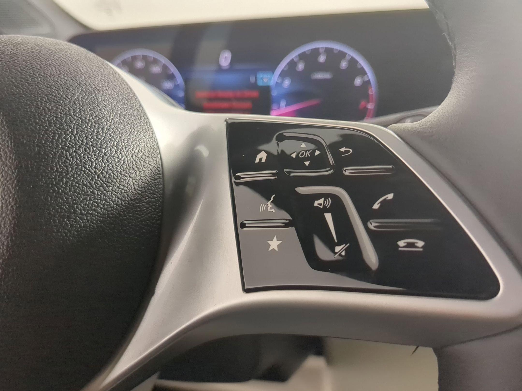 2026 Mercedes Benz GLB 250 4MATIC photo 17