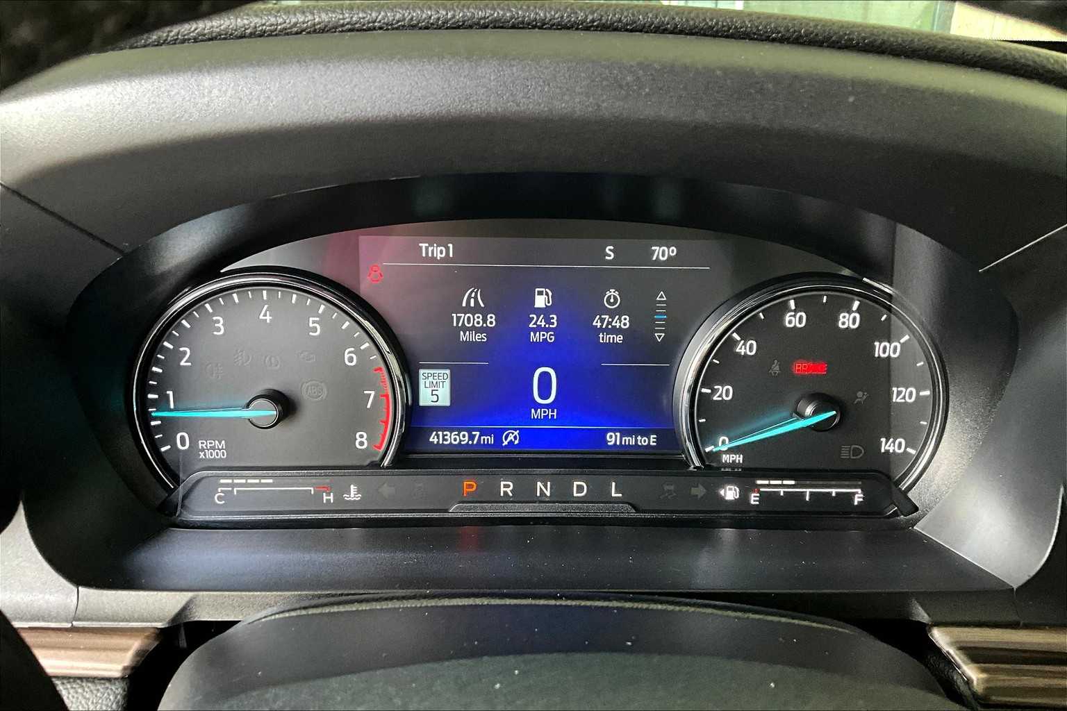 2024 Ford Explorer Limited photo 24