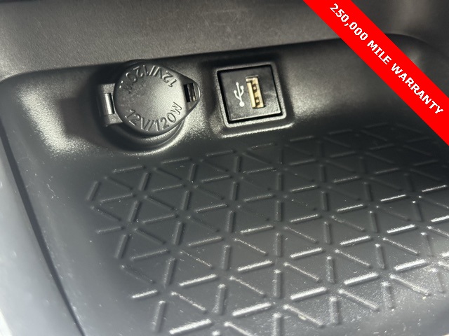 2024 Toyota RAV4 Hybrid XLE photo 16