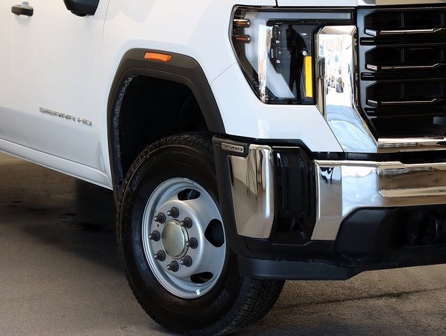 2025 Gmc Sierra 3500 HD Pro photo 3