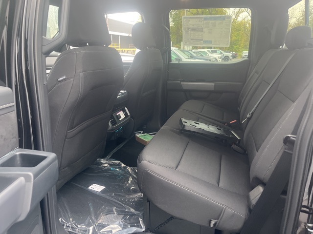 2025 Ford F-150 XLT photo 2