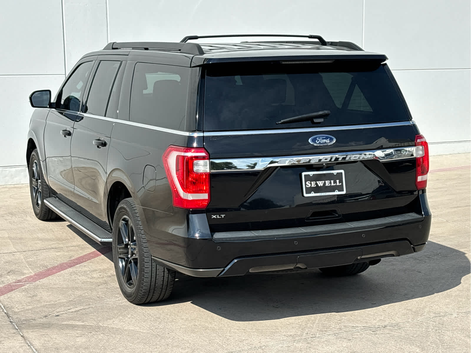 2021 Ford Expedition MAX XLT photo 6