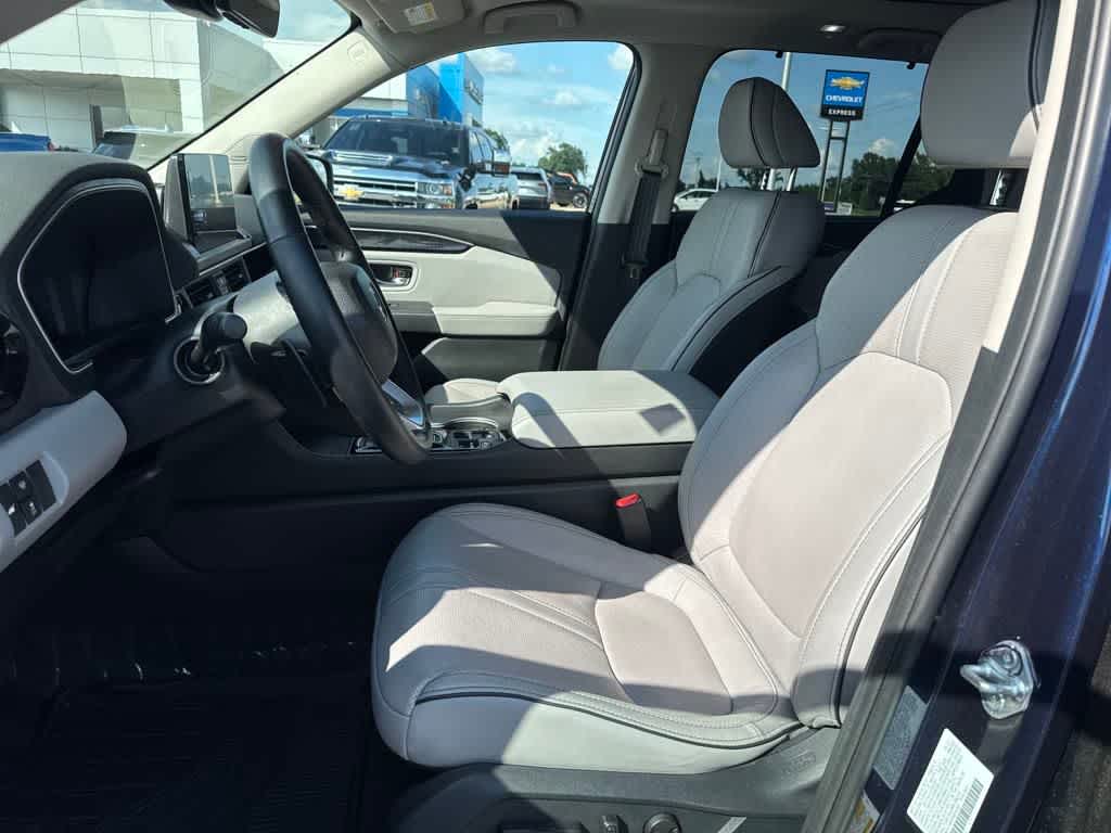 2023 Honda Pilot Elite photo 9