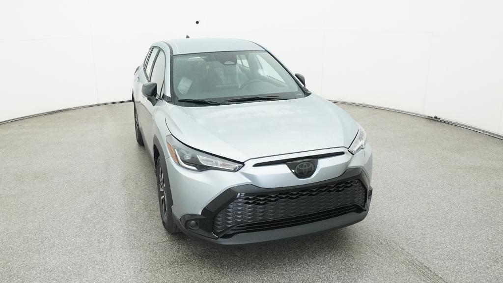 2025 Toyota Corolla Cross XLE XSE photo 31
