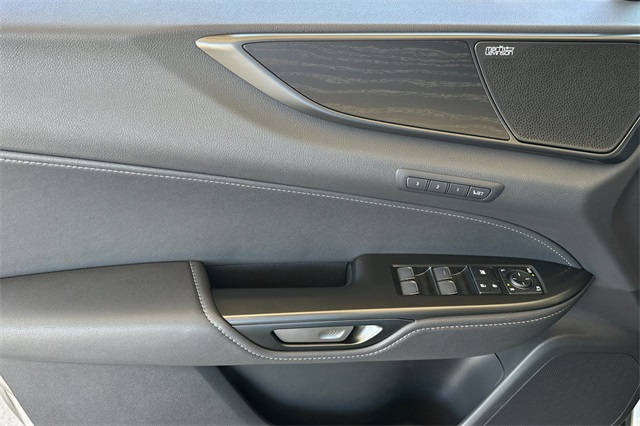2026 Lexus NX 350h Luxury AWD photo 9