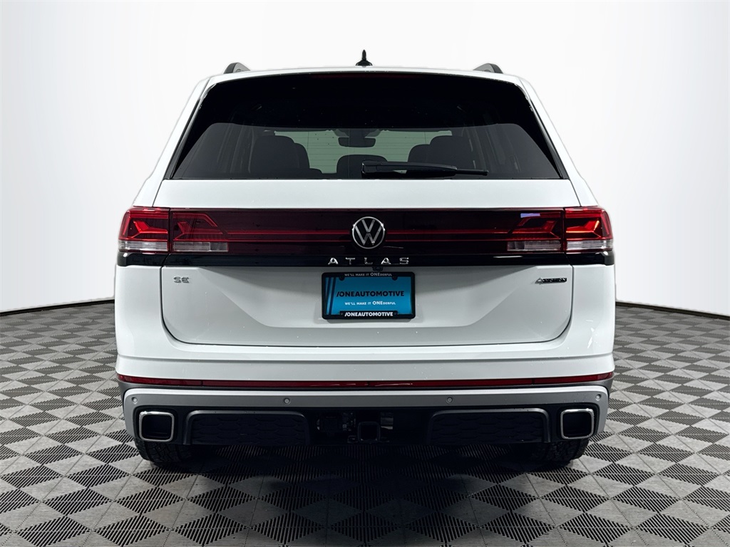 2025 Volkswagen Atlas Peak Edition SE photo 12