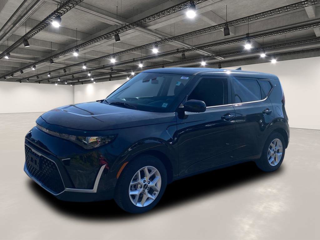 2024 Kia Soul LX photo 2