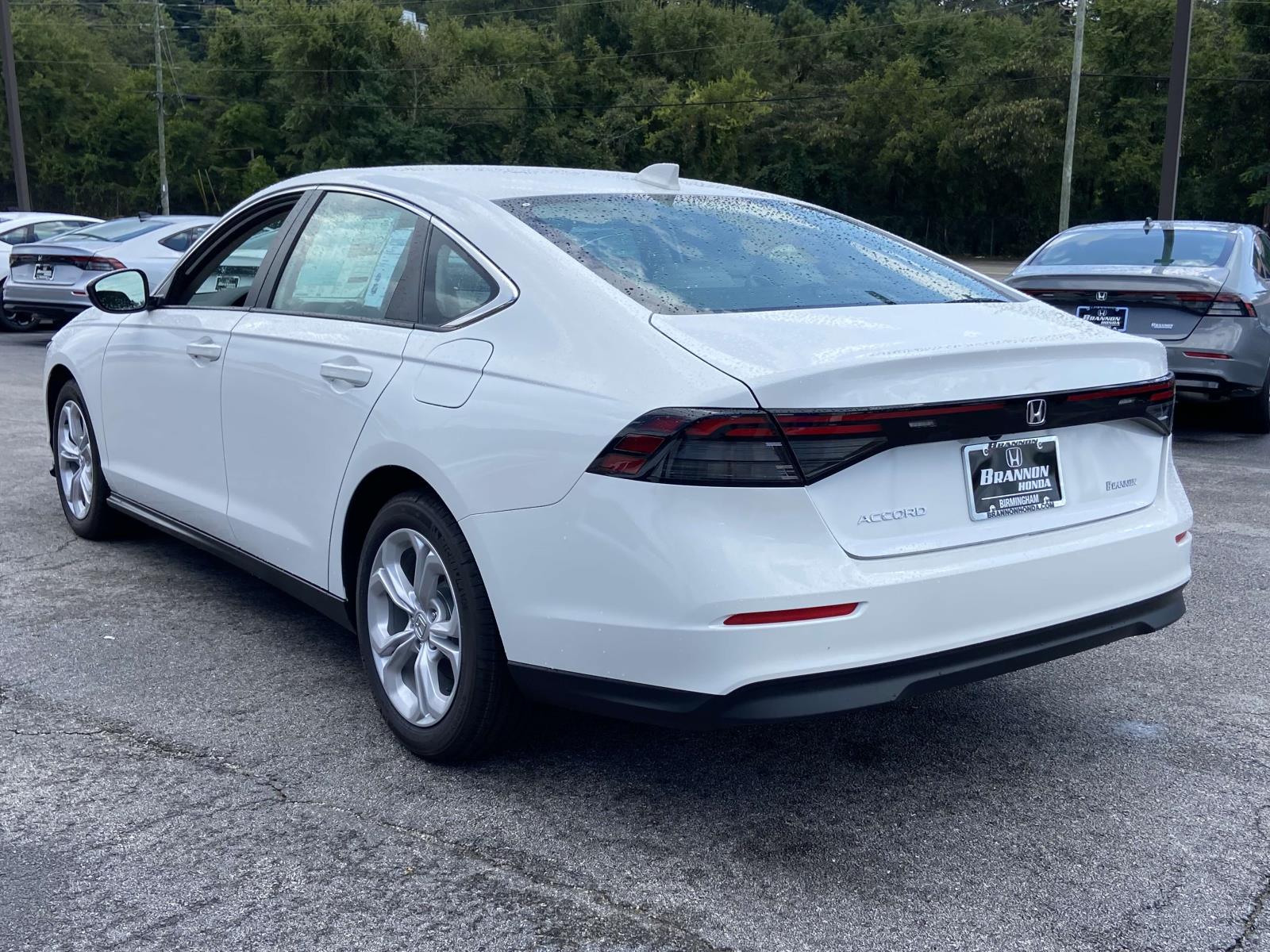 2025 Honda Accord LX photo 2