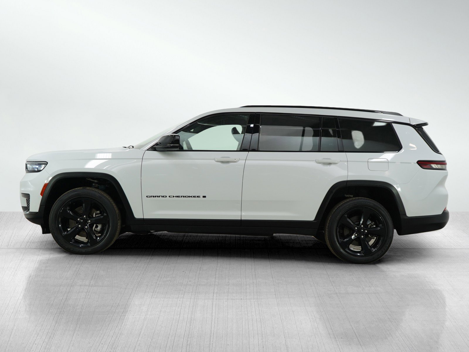Used 2023 Jeep Grand Cherokee L Altitude with VIN 1C4RJKAG9P8884513 for sale in Hopkins, Minnesota