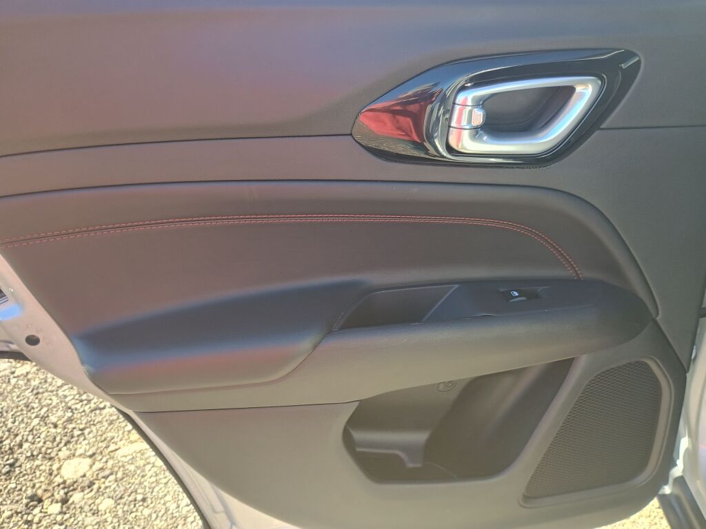 2024 Jeep Compass Trailhawk photo 16