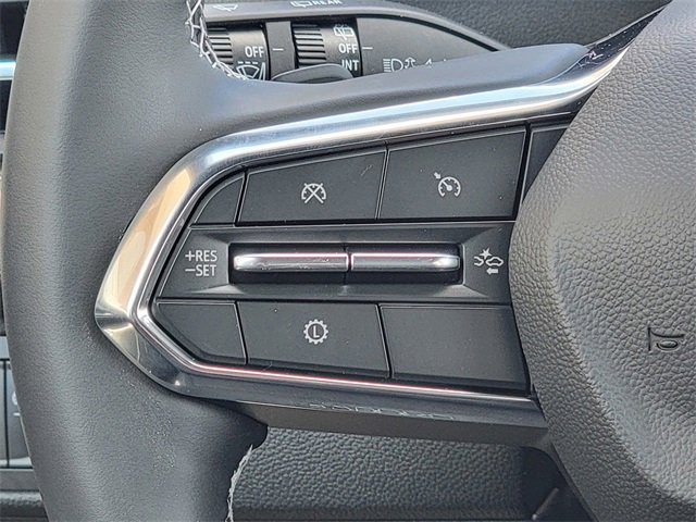 2025 Chevrolet Traverse photo 23