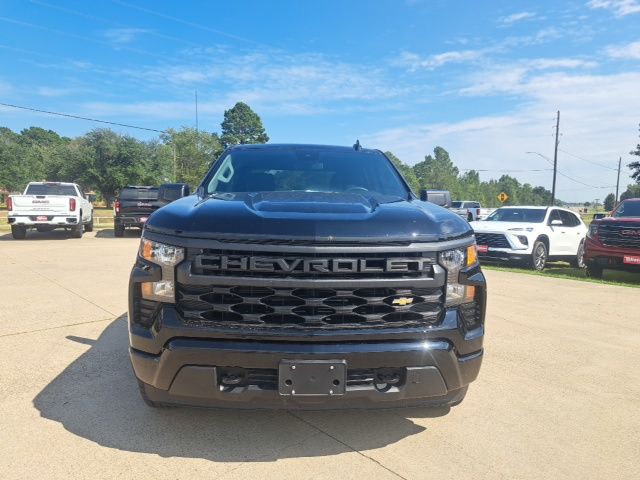 2025 Chevrolet Silverado 1500 Custom photo 3