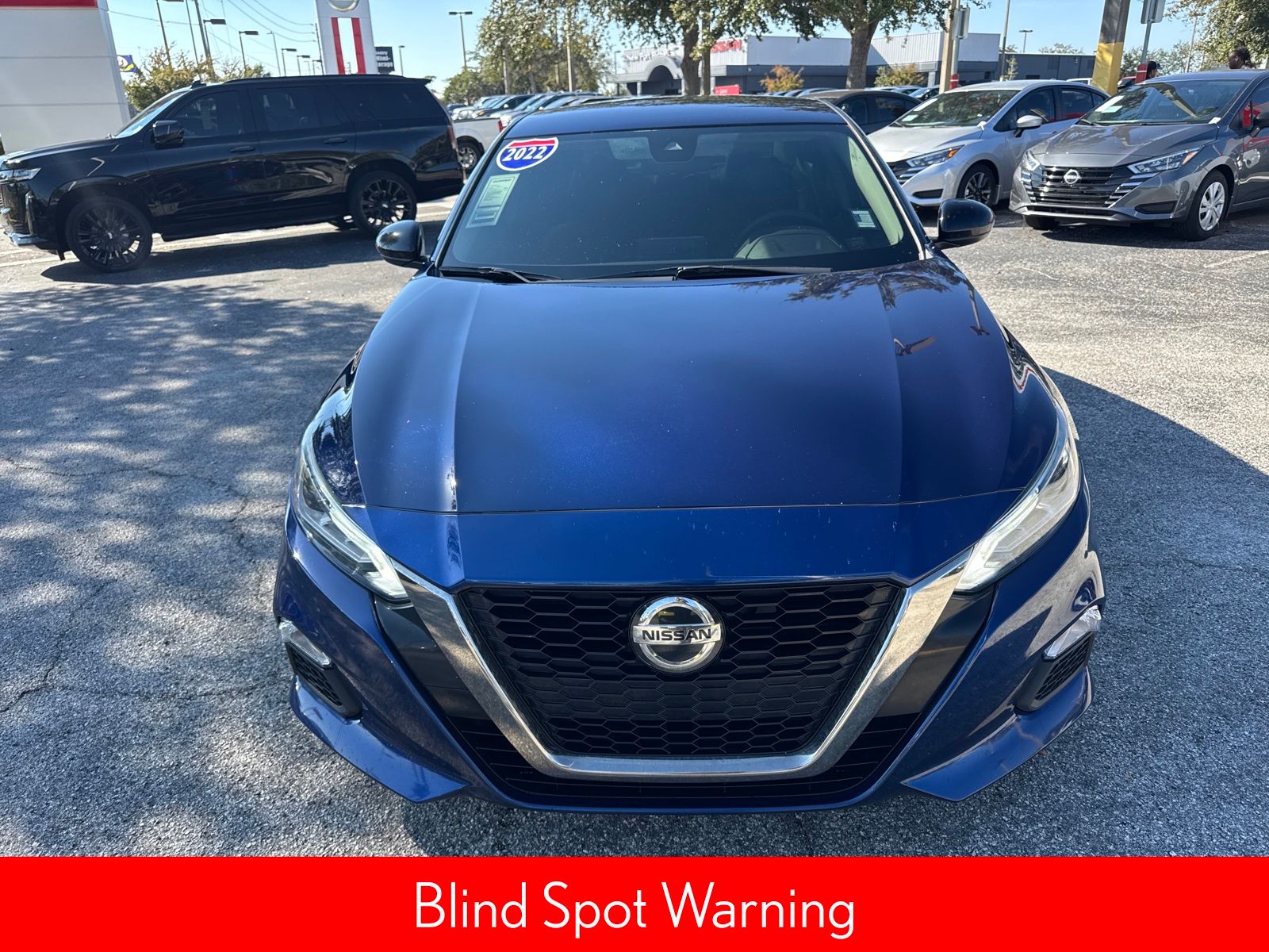 2022 Nissan Altima 2.5 SR photo 3