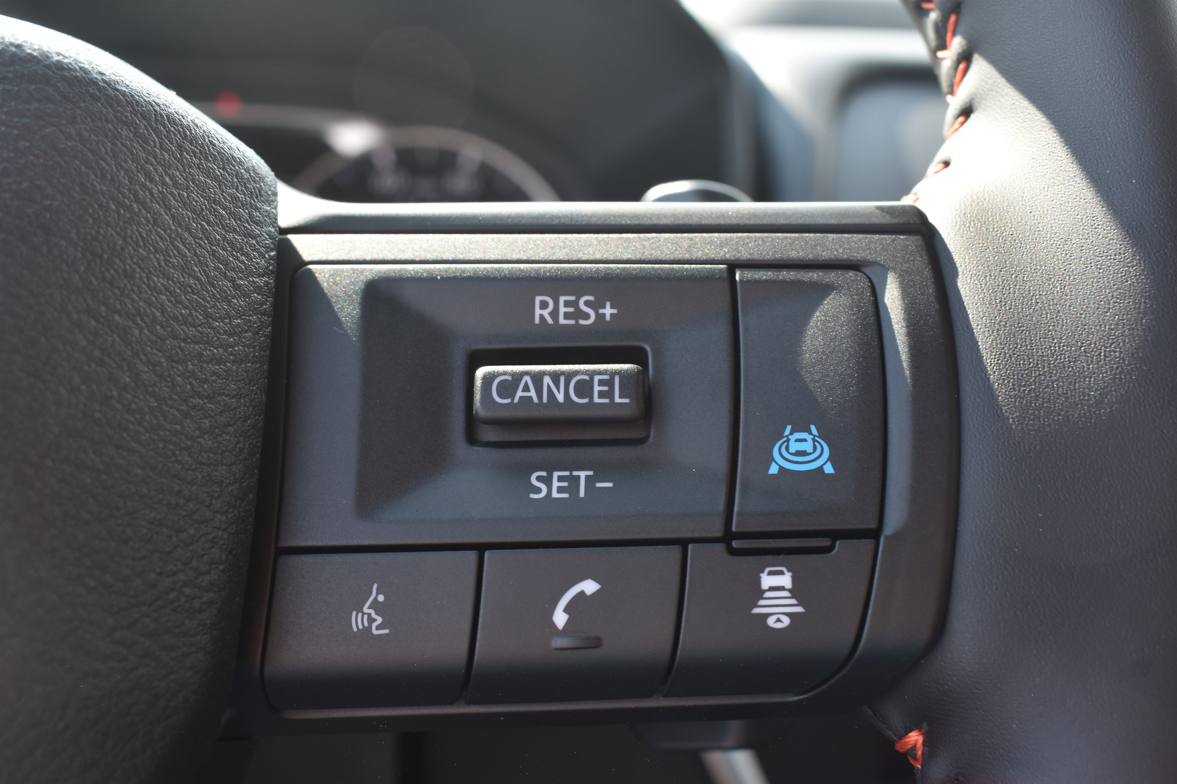 2026 Nissan Rogue SV photo 10