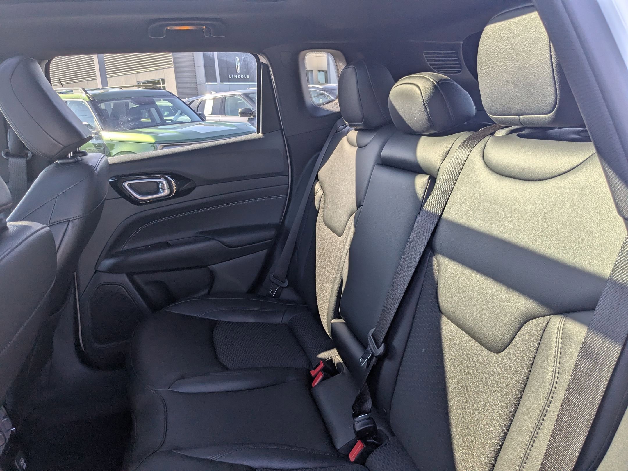 2022 Jeep Compass Altitude photo 27