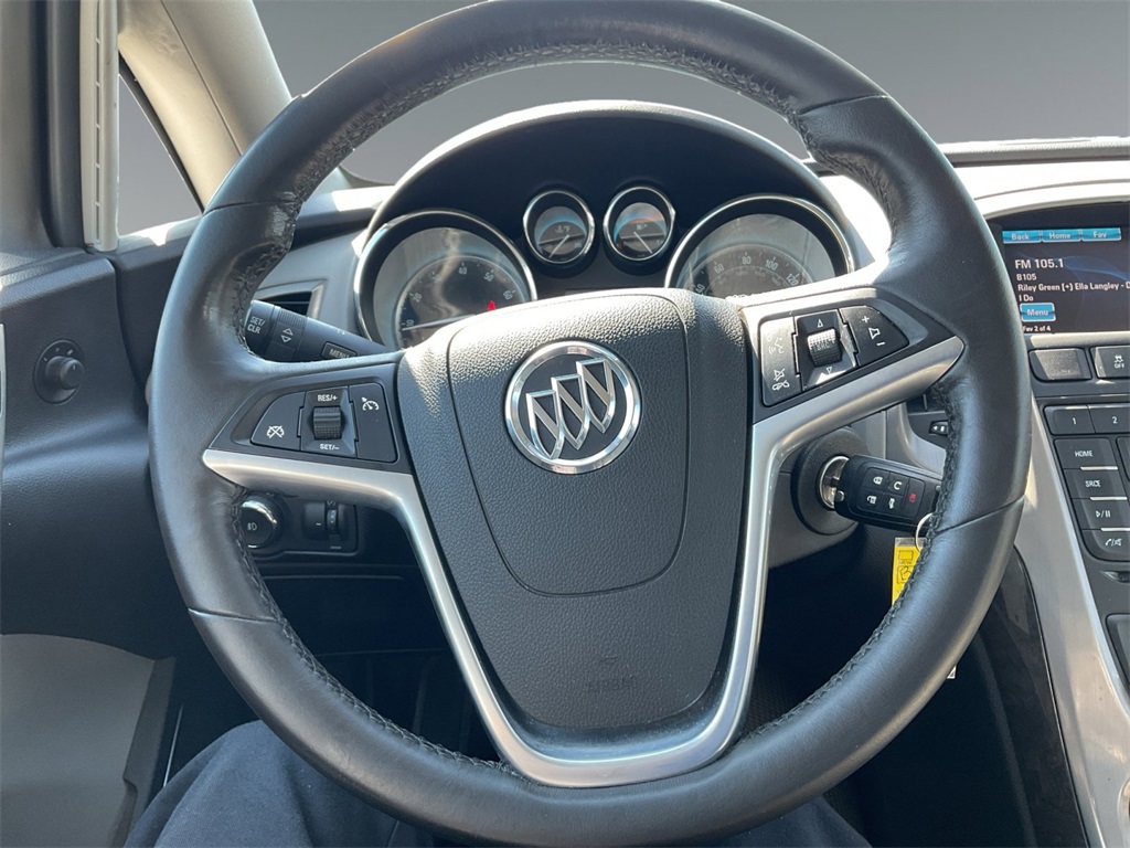 2014 Buick Verano Base photo 13