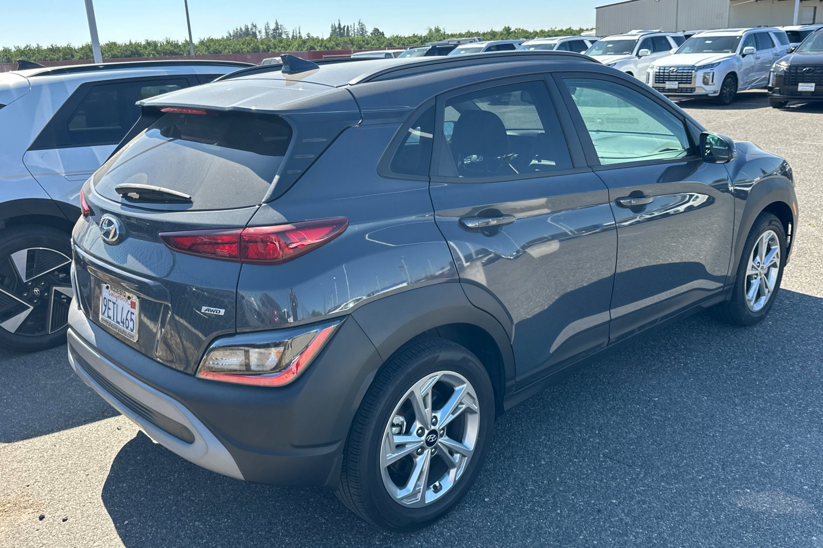 2023 Hyundai Kona SEL photo 3