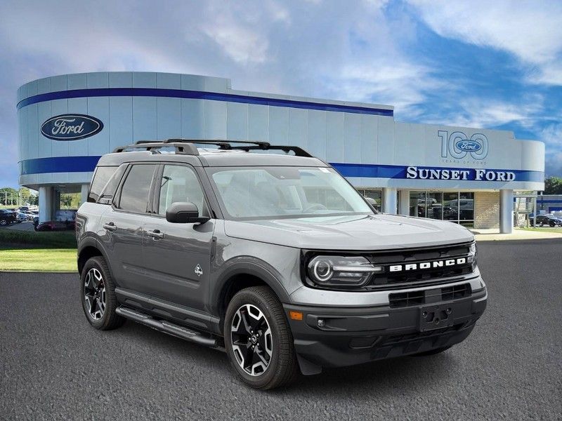2022 Ford Bronco Sport Outer Banks's photo