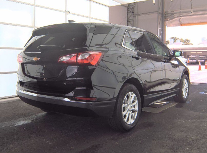 2018 Chevrolet Equinox LT photo 3