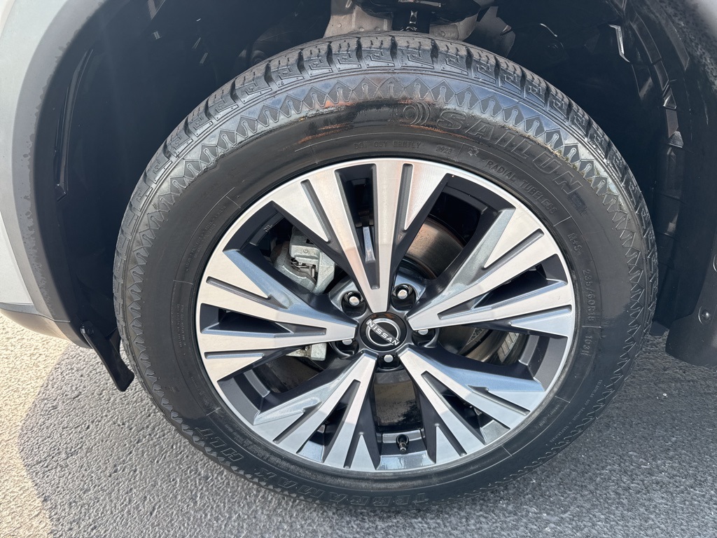 2023 Nissan Rogue SV photo 26