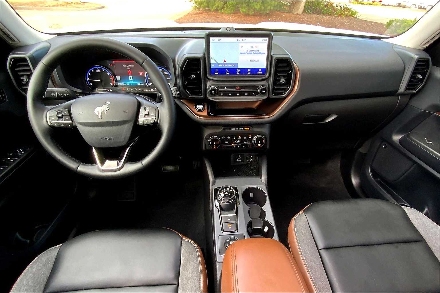 2024 Ford Bronco Sport Outer Banks photo 14