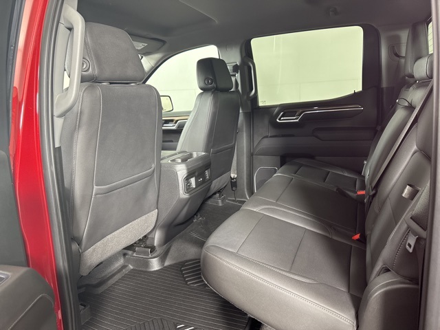 2022 Chevrolet Silverado 1500 RST photo 12