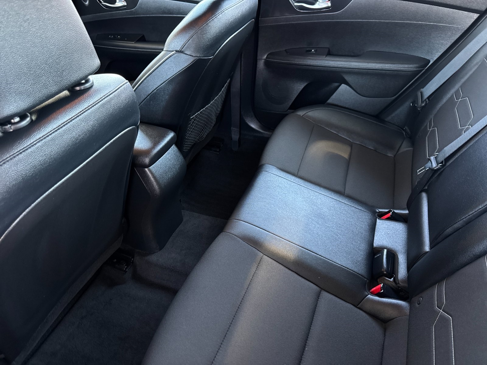 2023 Kia Forte GT-Line photo 11