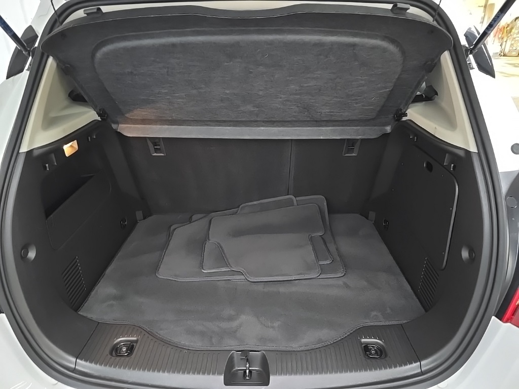 2019 Buick Encore Sport Touring photo 11