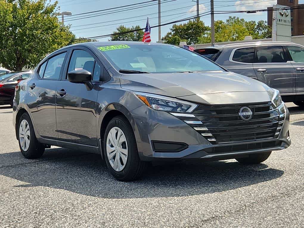 2025 Nissan Versa S photo 2